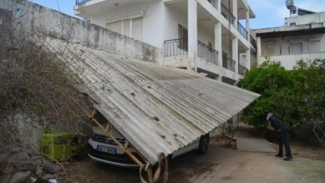 Bodrum'da Fırtına Hayatı Olumsuz Etkiledi