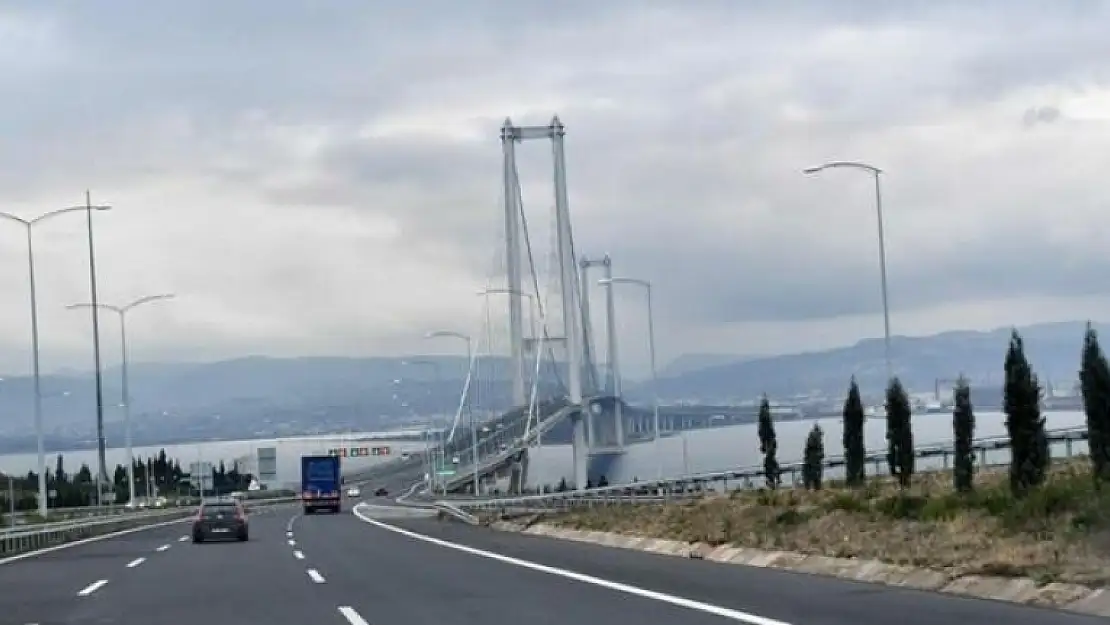 Bakan Karaismailoğlu'ndan Geçiş Ücretlerinde Yapılan Fiyat Artışı Açıklaması: 'Zam Değil, Güncelleme'