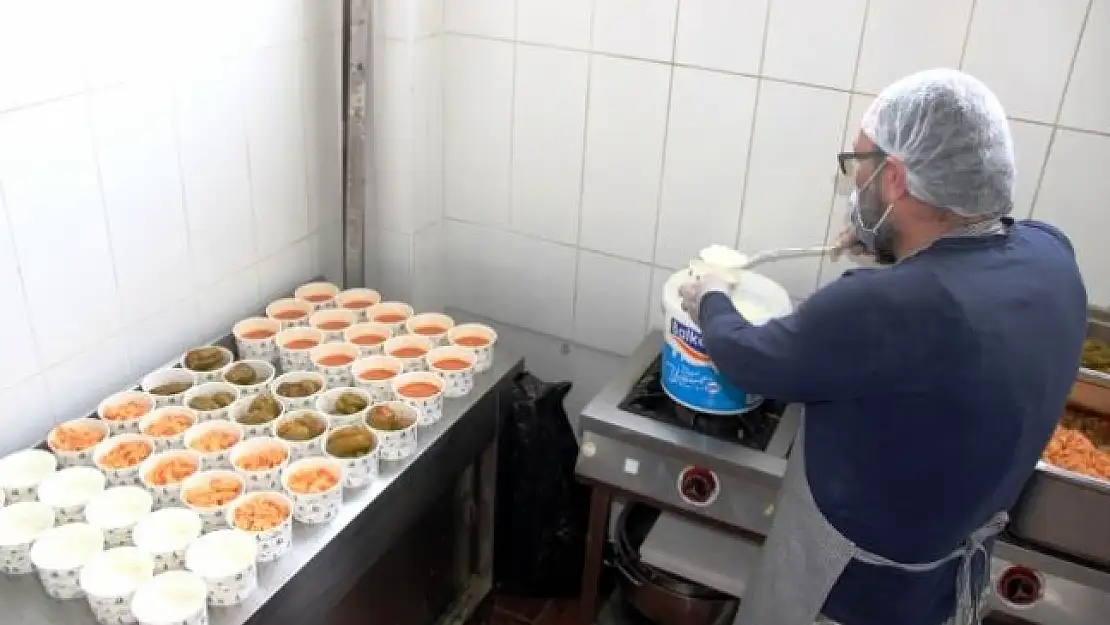 Bodrum'da Başlatılan Yemek Yardımı Kampanyası Çığ Gibi Büyüdü