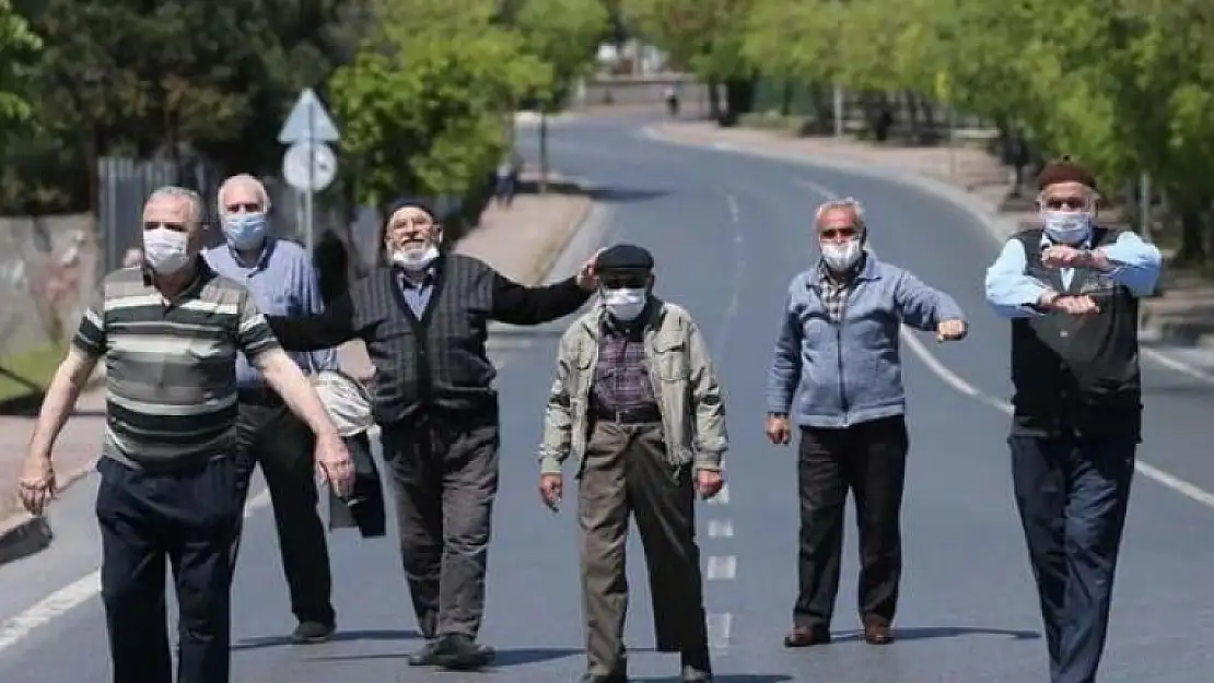Sırası Geldiği Halde Aşı Yaptırmayan 65 Yaş ve Üstü Hafta İçi 10.00-14.00 Saatleri Arasında Sokağa Çıkabilecek