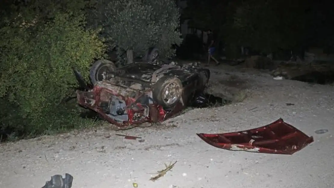 Fethiye'de Takla Atan Otomobilin Sürücüsü Öldü