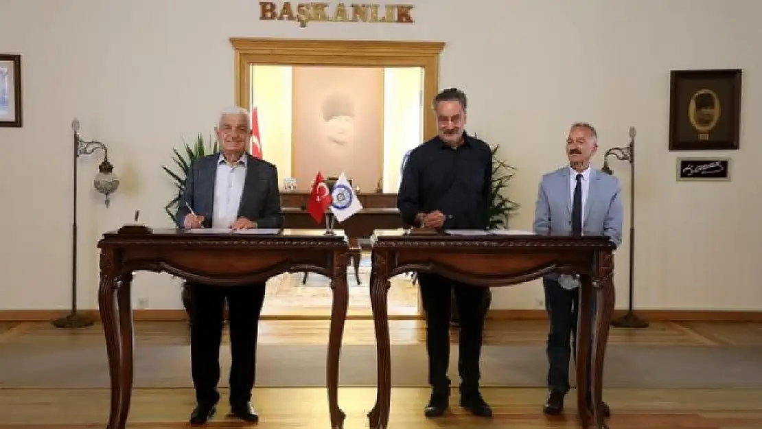 Muğla'da İmzalar Kaliteli ve Marka Zeytinyağı İçin Atıldı