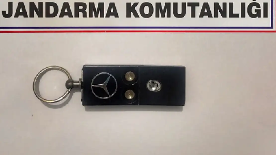 Anahtarlık Görünümlü Silahla Oynarken Oğlunu Vurdu