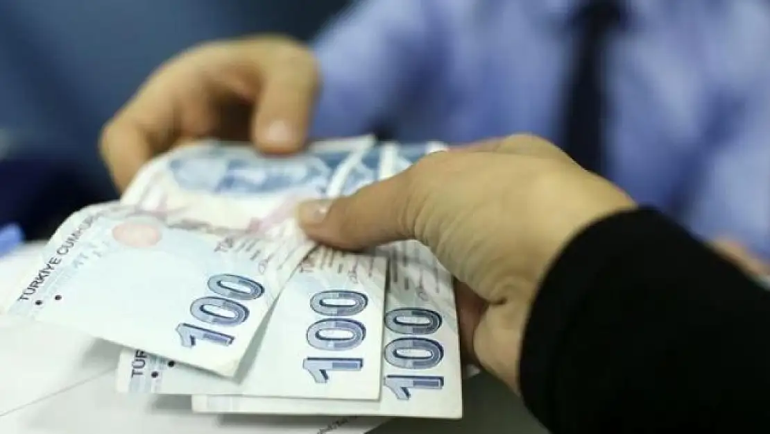 Kamu İşçileri Hükümetten Bu Hafta Gelecek Yeni Zam Teklifini Bekliyor