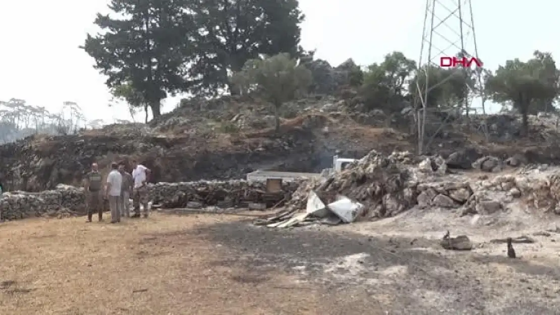 Marmaris'te  Yangından Etkilenen Vatandaşlar: Canımızı Kurtardığımıza Şükrediyoruz