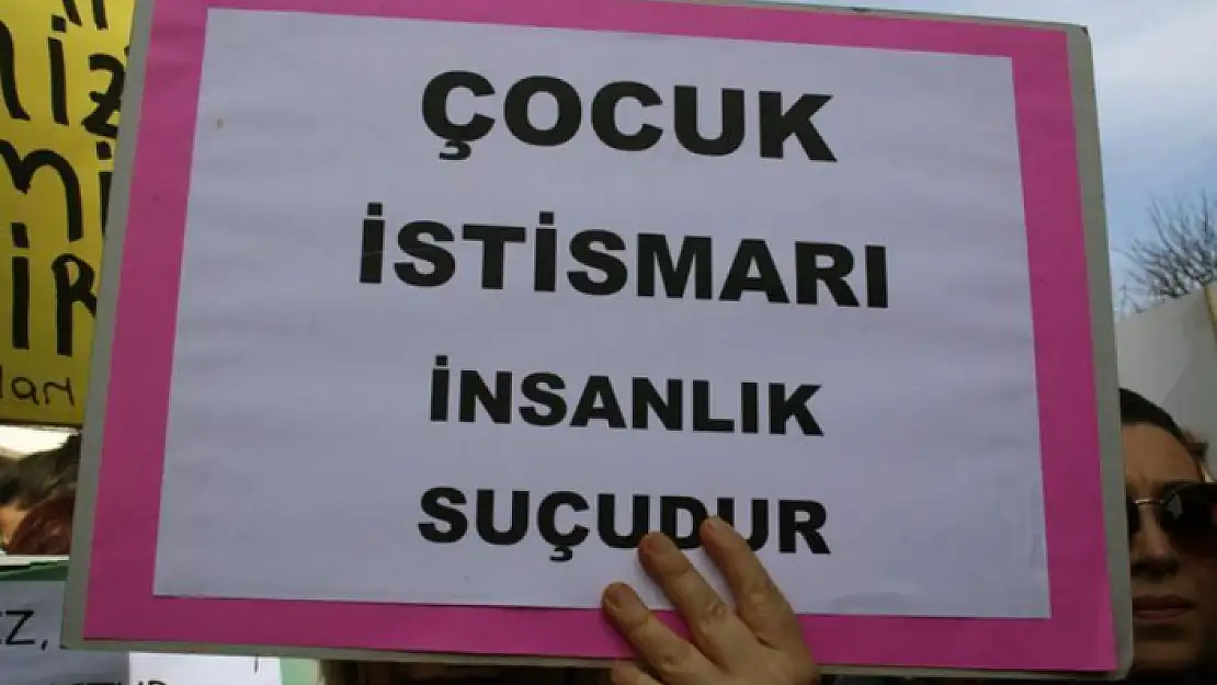 16 Yaşındaki Kız Çocuğu, Kendisini Ailesi Dahil 20 Kişinin Taciz Ettiğini Belirtti