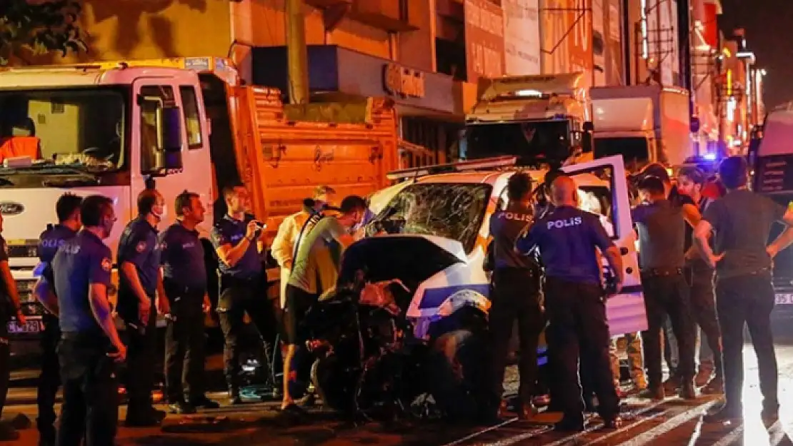 İzmir'de Feci Kaza: 1 Şehit, 4 Yaralı!