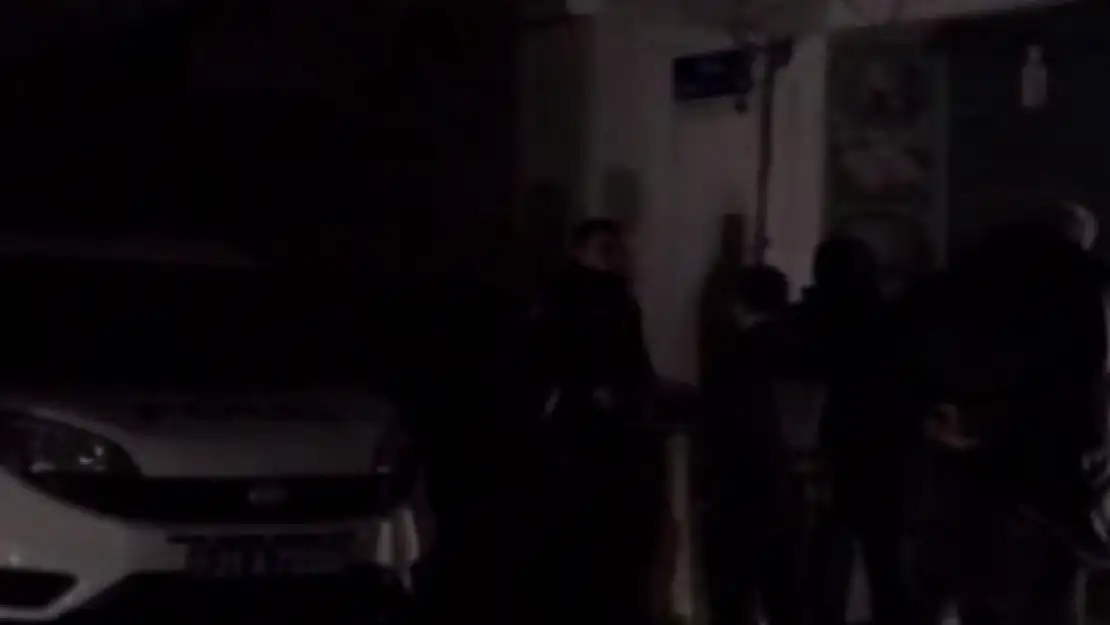 Kız Kaçırmaya Geldiler, Kundakçı Sanılıp Az Kalsın Linç Ediliyorlardı