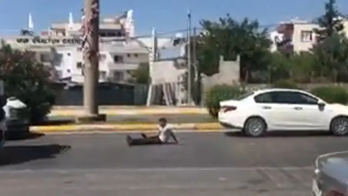 Mersin'deki Karayolunda İlginç görüntü