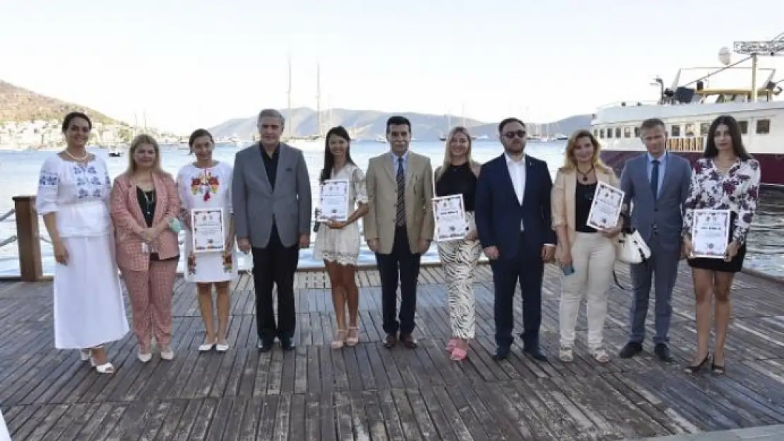 'Türkiye'deki Ukraynalı Ressamlar Sergisi' Bodrum'da Açıldı