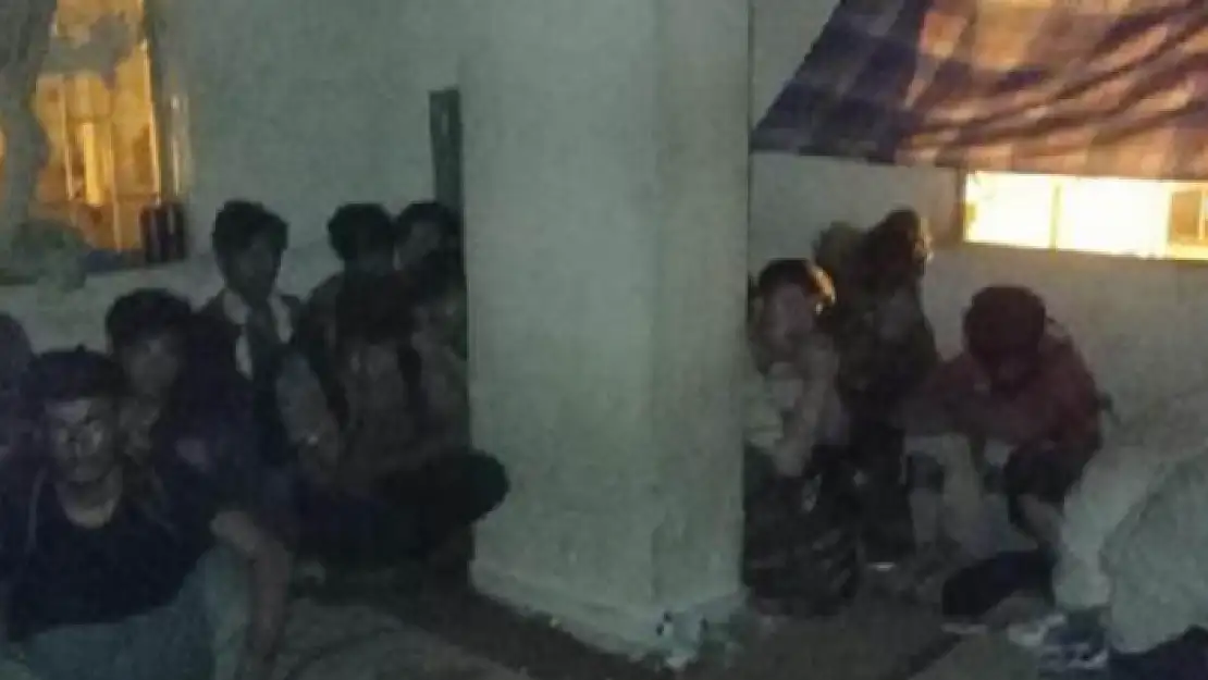Van'daki İki Dairede 115 Kaçak Göçmen Bulundu