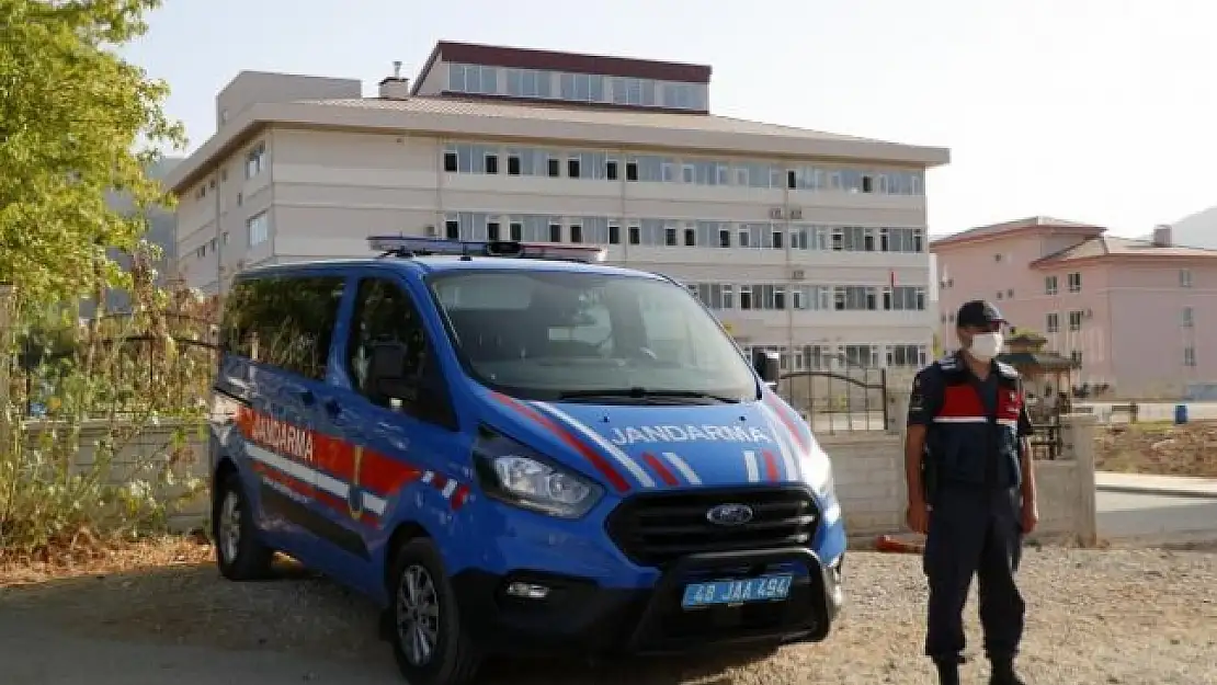 Fethiye'de Jandarma Ekiplerinden Okullar Bölgesinde Sıkı Denetim