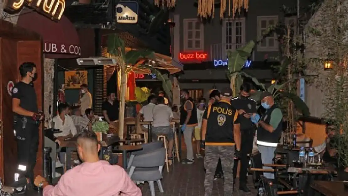 Fethiye'de Polis Ekipleri Eğlence Mekanlarını Denetledi