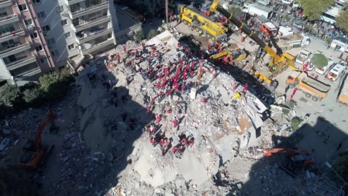 İzmir Depreminde Yıkılan Rıza Bey Apartmanı'nın Mimarı Konuştu