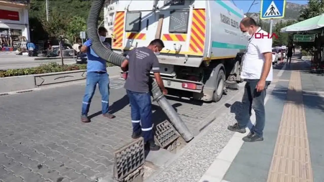 Marmaris'te Su Taşkınlarına Karşı Temizlik Seferberliği Başlatıldı