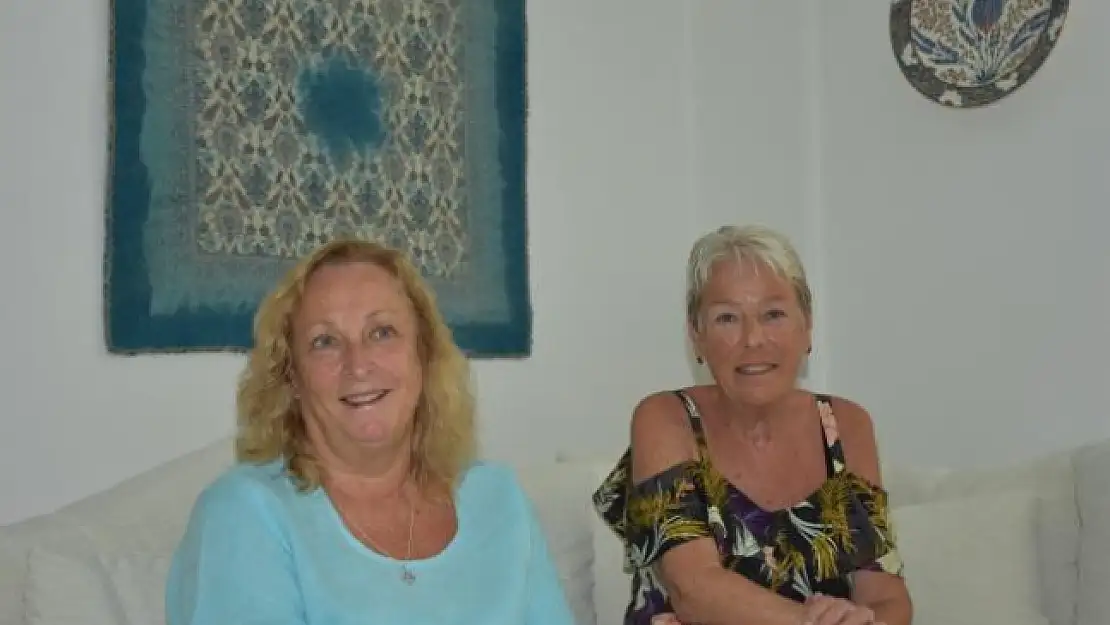 Marmaris'te Yaşayan İngilizler, Yangından Zarar Görenlere 20 Keçi Yardımında Bulundu