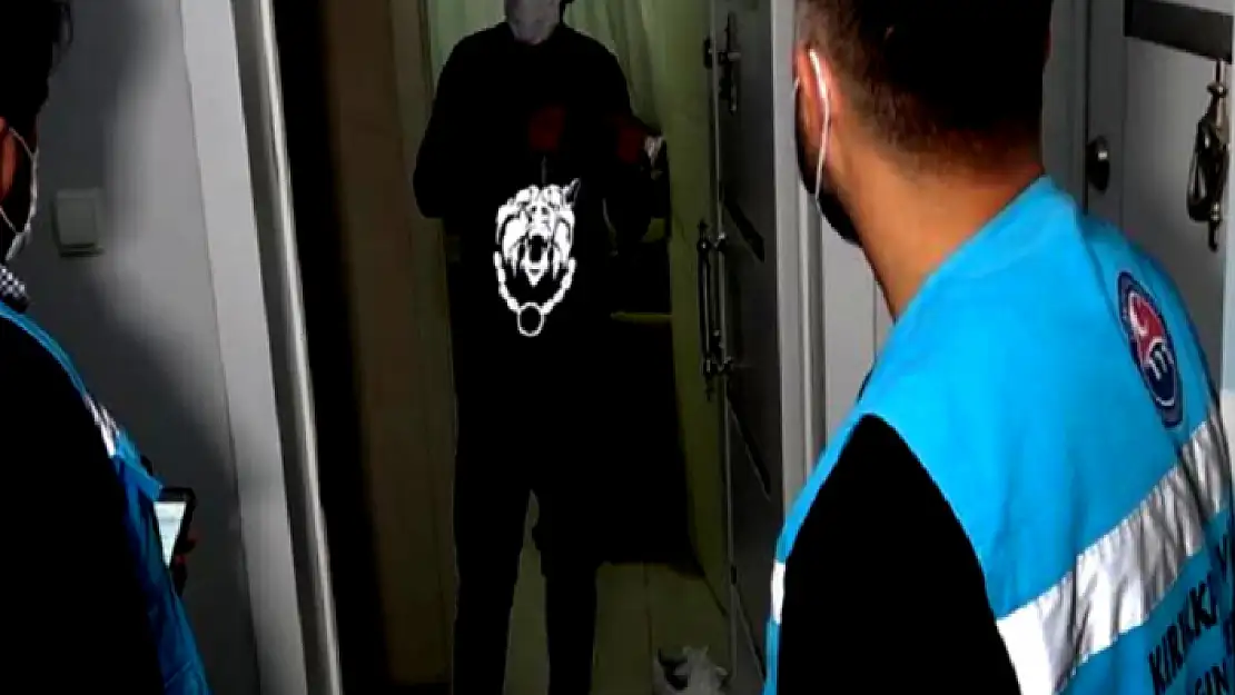 Testi Pozitif Çıktı, Apartta Kalmaya Devam Etti!
