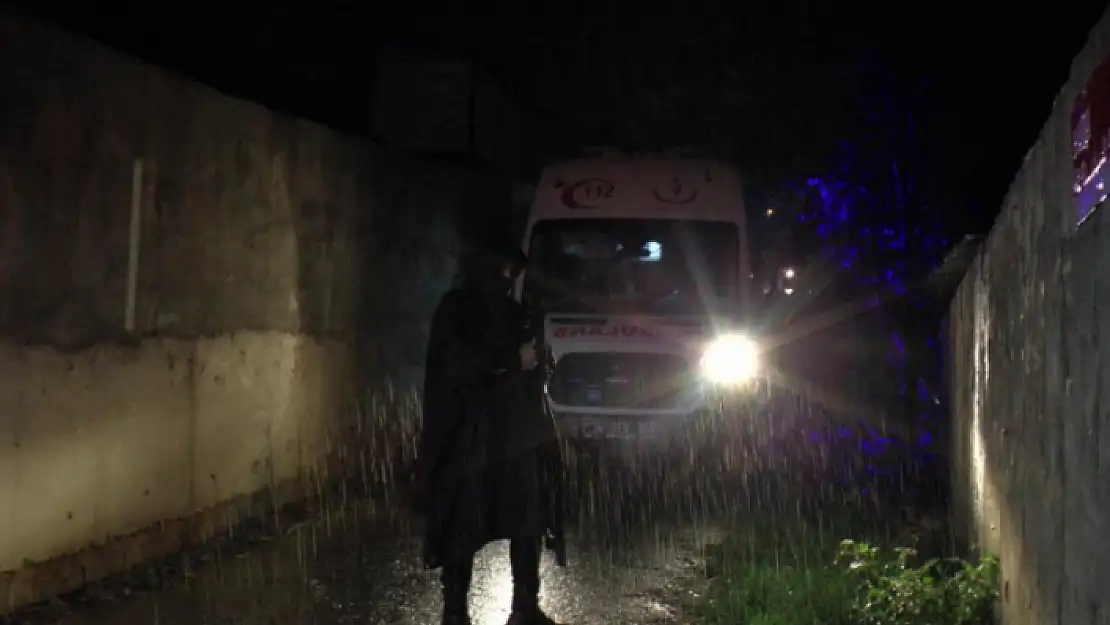 'Uyuşturucu Satma' Kavgası: Ölü ve Yaralı Var!