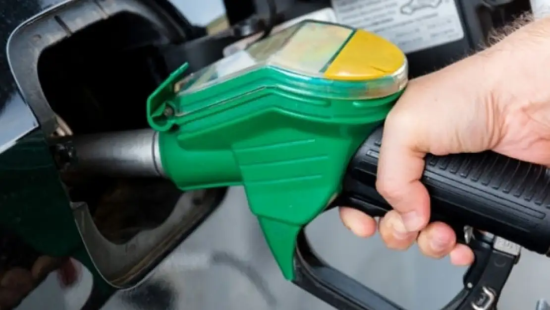 Beklenen Oldu: Benzine Bir Zam Daha!