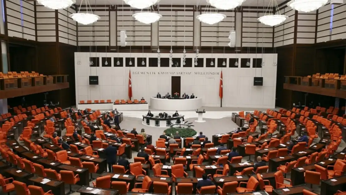 CHP'nin 'Çift Maaş'ın Engellenmesi Teklifine AKP ve MHP'den Ret!