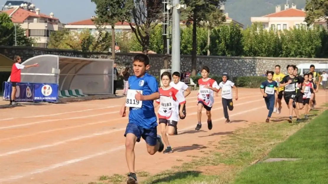 Cumhuriyet Bayramı Koşusu Muğla Atatürk Stadyumu'nda Yapıldı