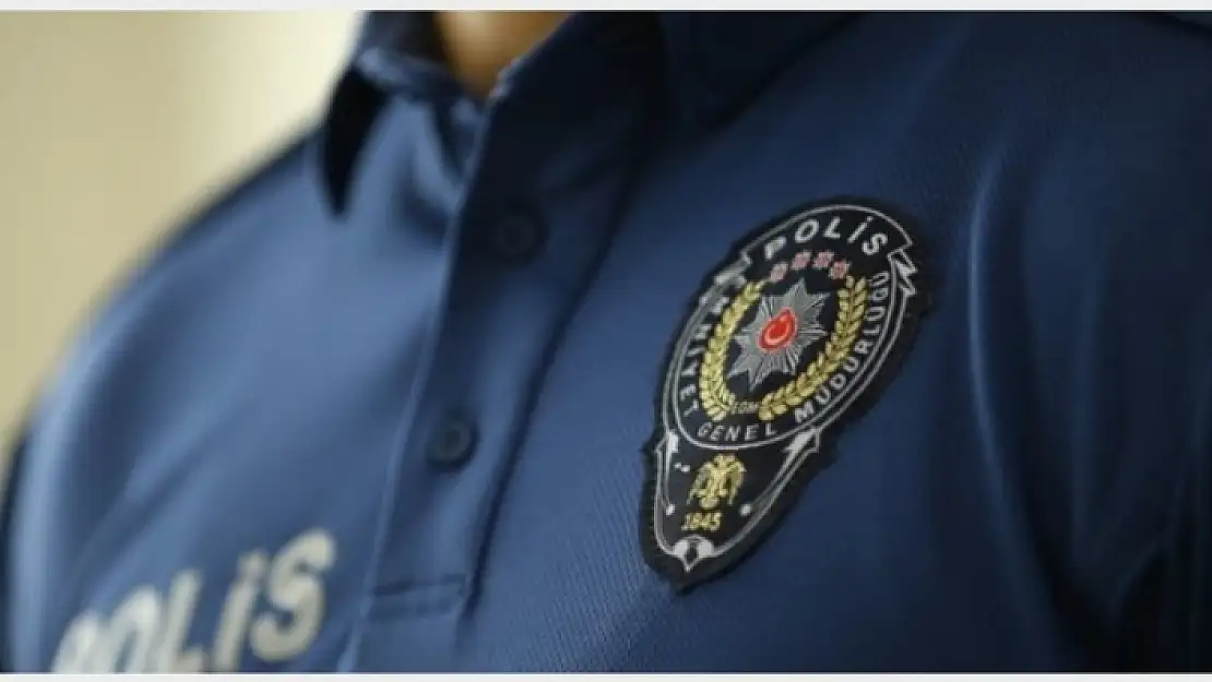 İki Polis Rüşvet Suçundan Meslekten Atıldı