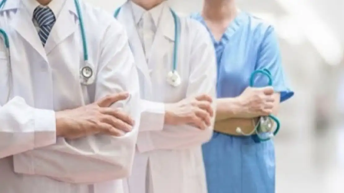 İki Yılda 3 Bin Doktor Yurtdışına Gitti, 8 Bini Gidecek!