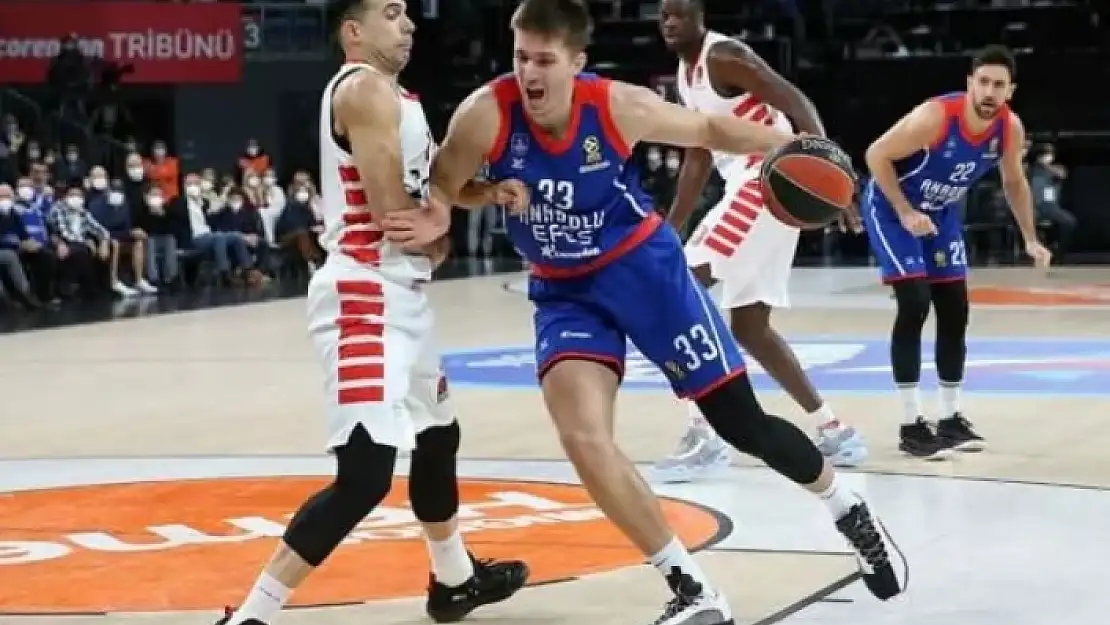 Anadolu Efes 19 Sayıyla Farka Koştu!