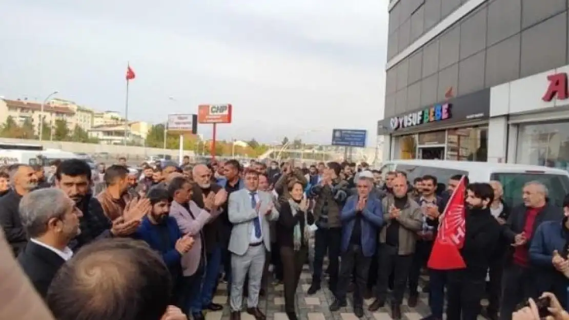 Beytikan Aşireti'nden 200 Kişi CHP'ye Katıldı