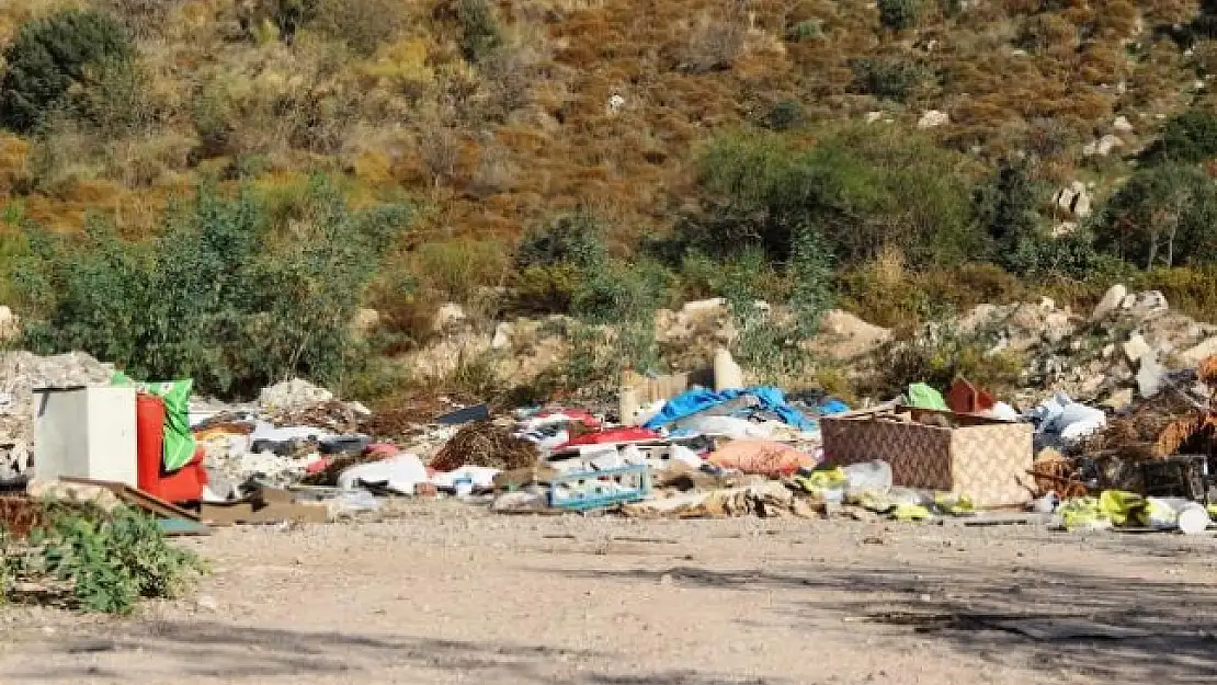 Bodrum'daki Acil Toplanma Alanı Çöplüğe Döndü
