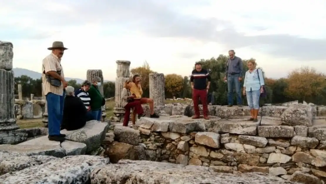 Fethiye'deki 100 Yaş Evi Üyelerinden Tarih Turu
