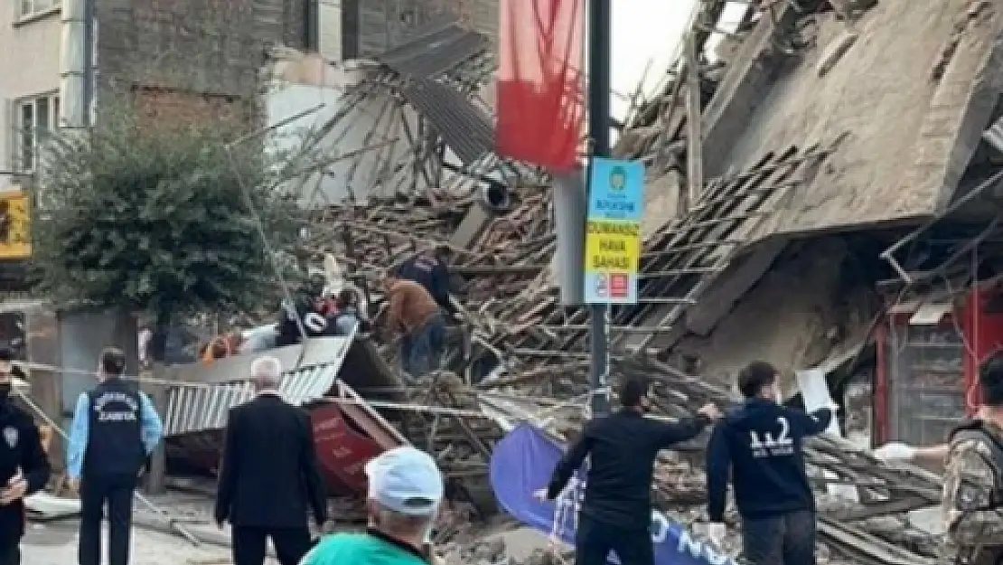 Malatya'da Çöken Binayla İlgili 4 Kişiye Gözaltı