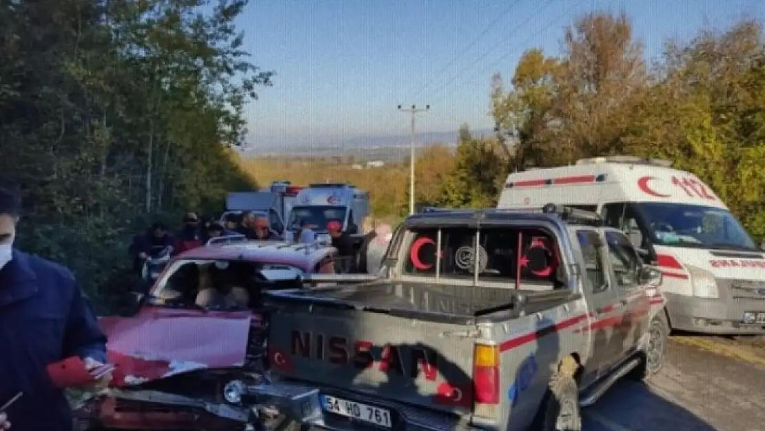 Sakarya'daki Zincirleme Kazada 8 Kişi Yaralandı!