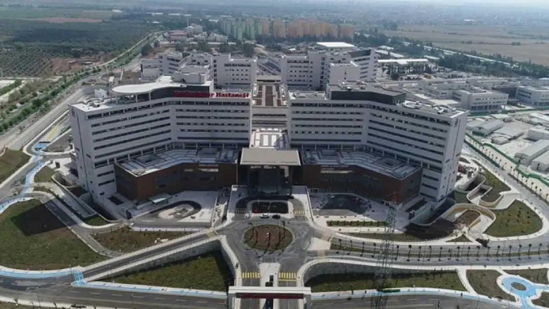 'Şehir Hastaneleri' Yorumu: Bu Rüya Biz Sağlık Emekçileri İçin Bir Kâbus
