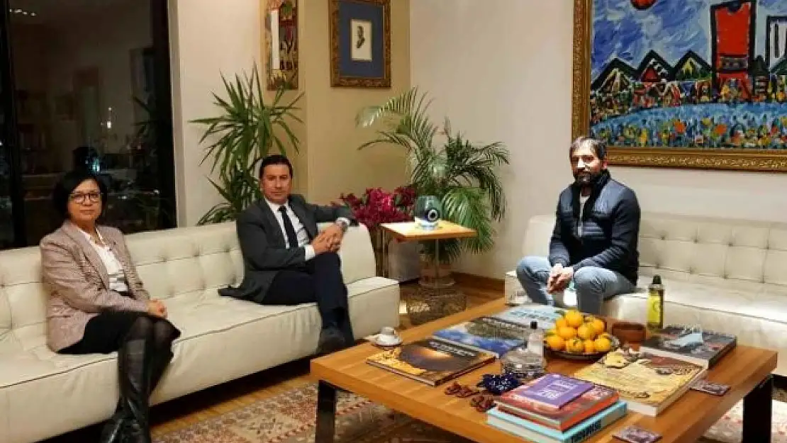 Başkan Aras'la Görüşen Bodrum'daki İşçiden Duygulandıran 'Rica'