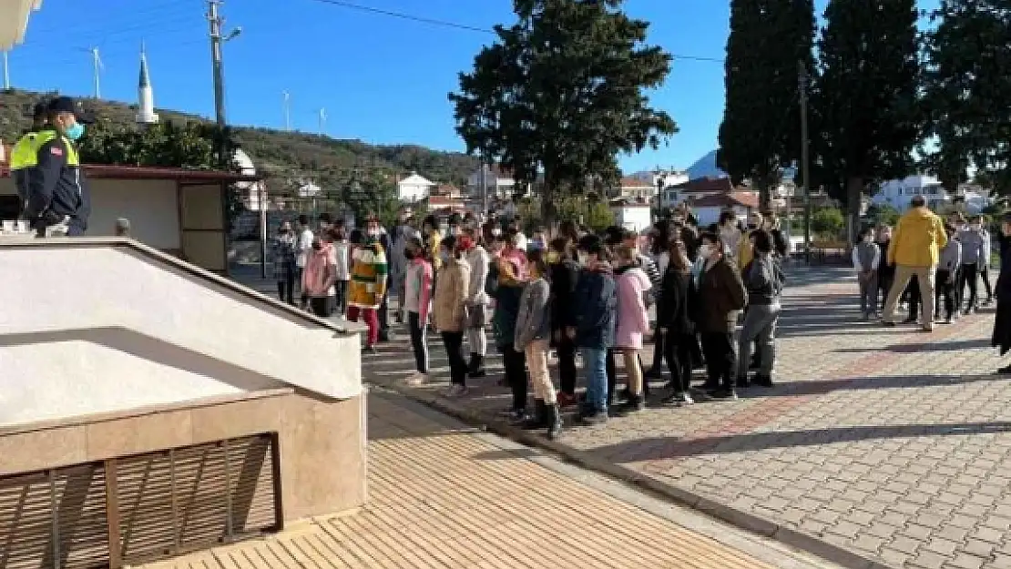 Datça'da Öğrencilere Trafik Kuralları Anlatıldı