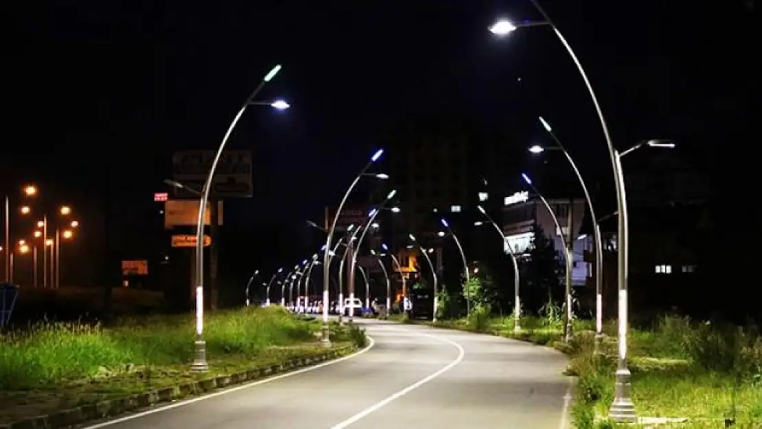 Enerji Bakanlığı'ndan Sokak Lambaları Kararı