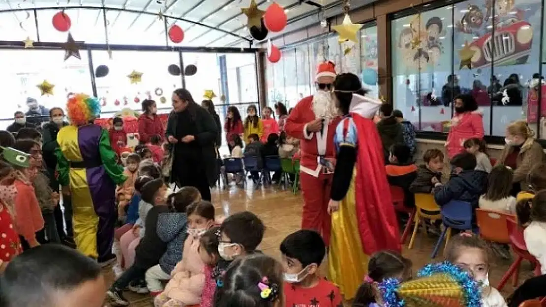 Köyceğiz'deki Çocuklara Yılbaşı Partisi