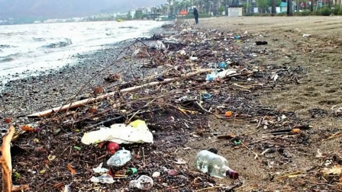 Marmaris'teki Sel Görüntüleri İçleri Acıttı