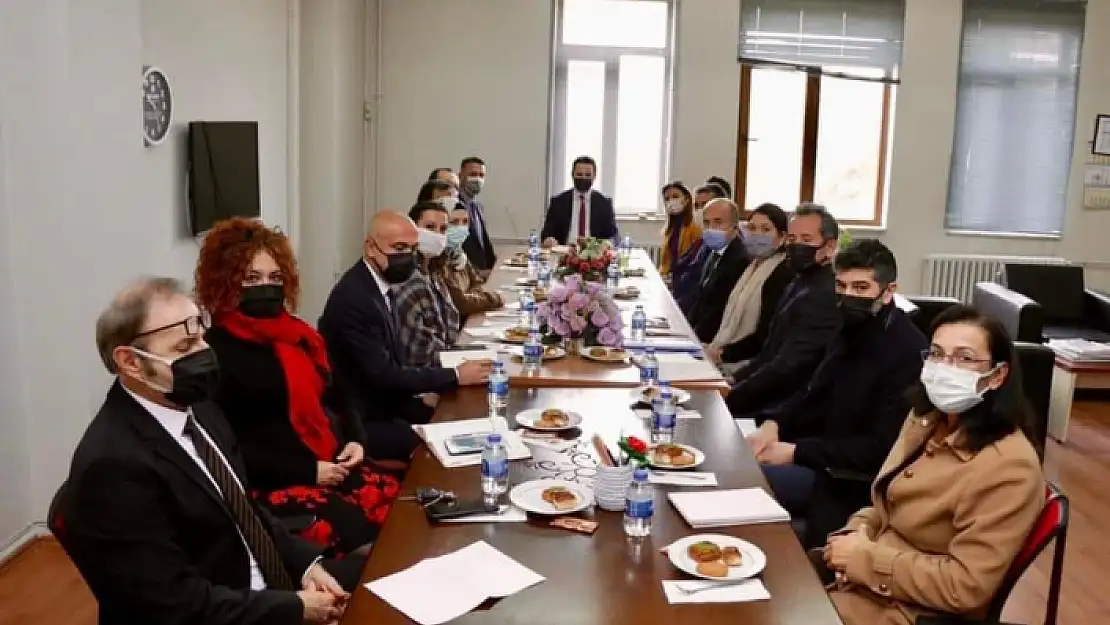 Menteşe'de Mesleki Eğitim Merkezi Programı Bilgilendirme Toplantısı Düzenlendi