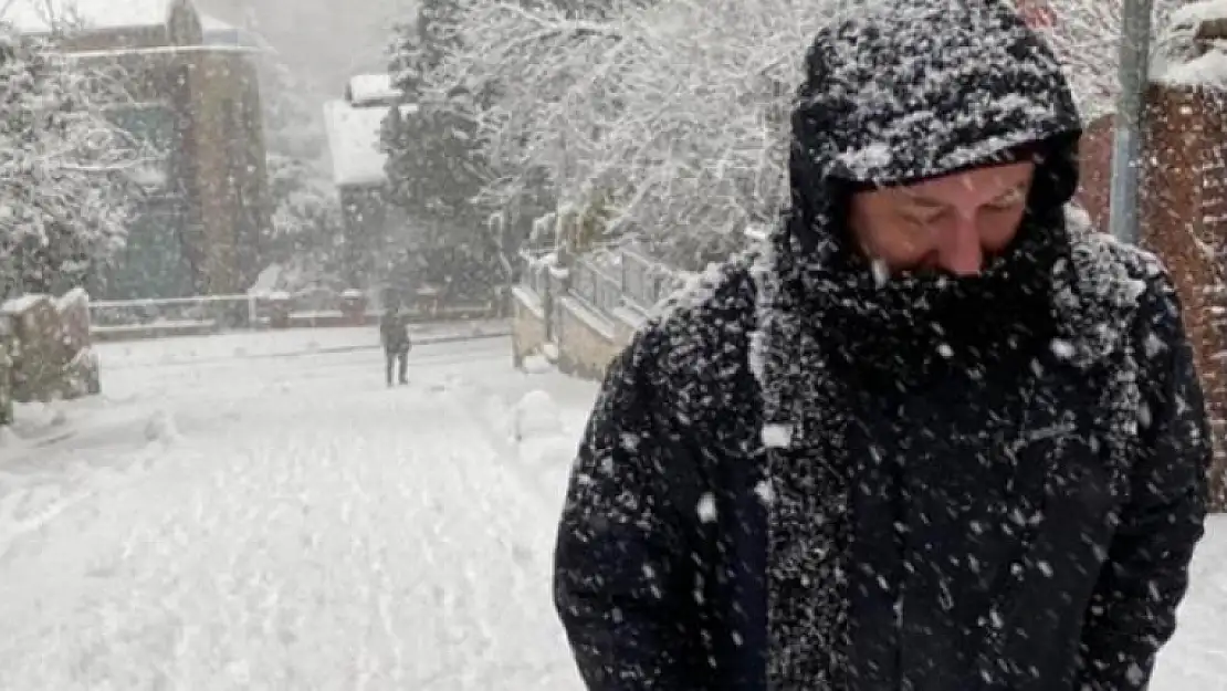 Meteoroloji'den 12 İl İçin Yoğun Kar Yağışı Uyarısı