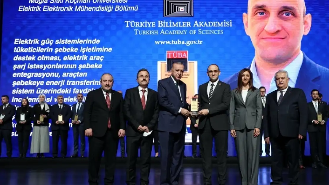 MSKÜ'nün Öğretim Üyesi Doç. Dr. Taşçıkaraoğlu'na Cumhurbaşkanından Ödül