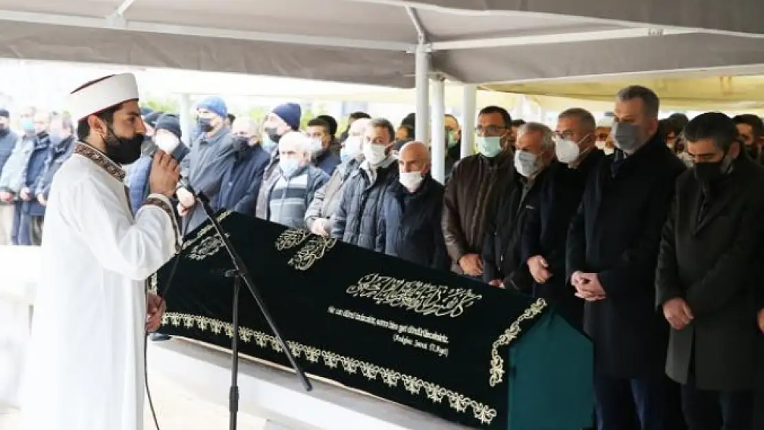 Muğla'da Vefat Eden Gazeteci Yılmaz Yalçıner, Son Yolculuğuna Uğurlandı