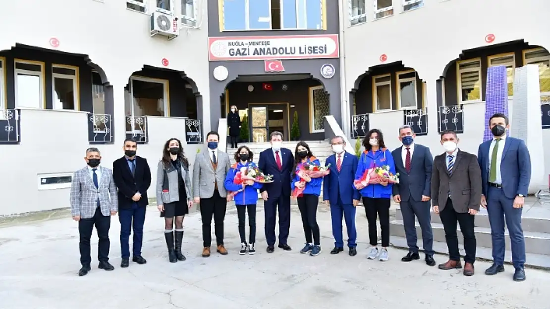 Muğla'da Yüzlerce Okulun Kütüphanesini Tamamlandı!