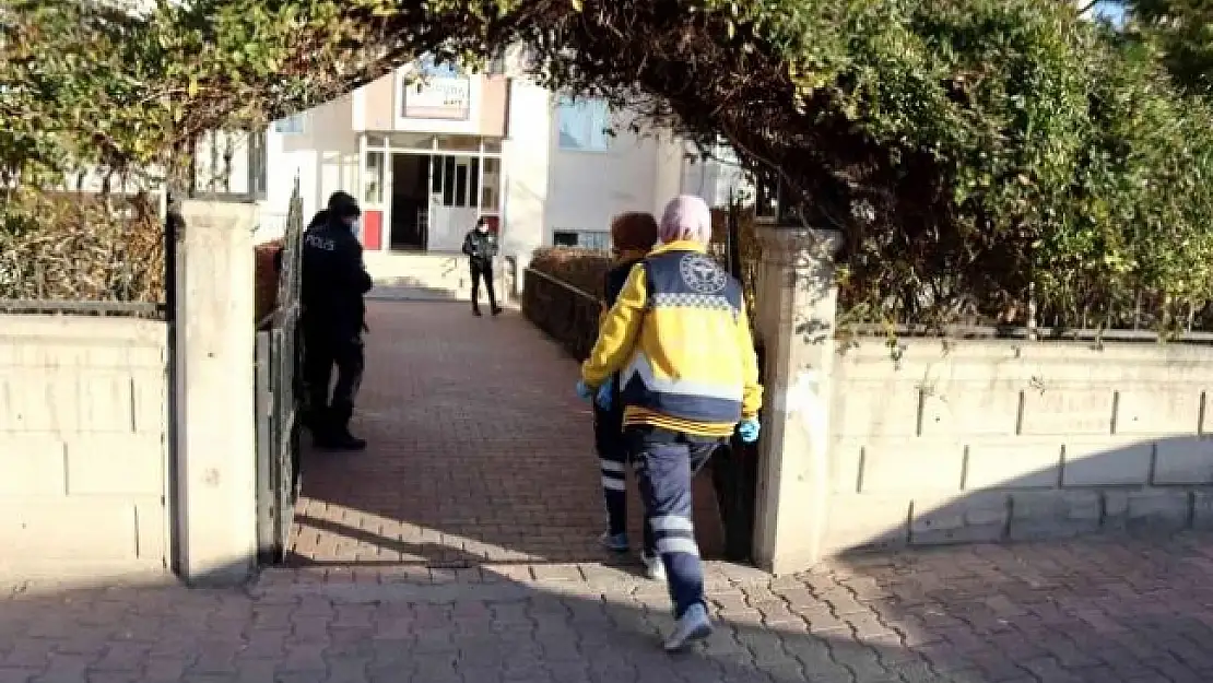 Önce Eşini Sonra Kendisini Vurdu!
