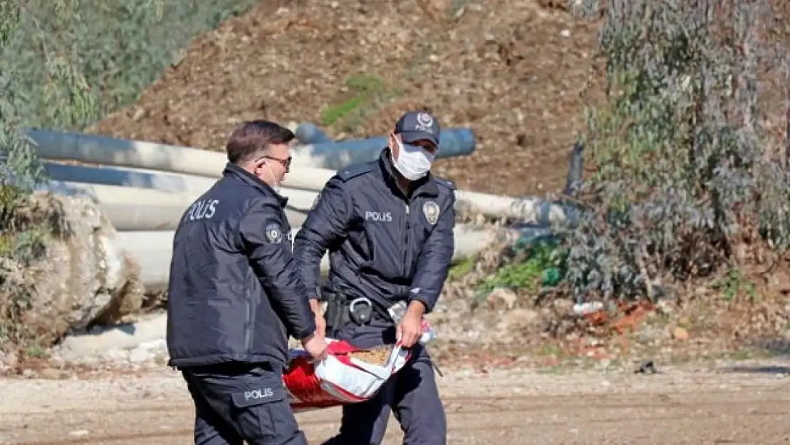 Fethiye'de Polisler Sokak Hayvanlarını Unutmadı