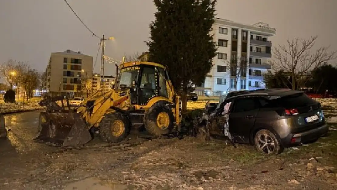 Kaza Yapan Sürücü Şoka Girdi: Keşke Ben Ölseydim!