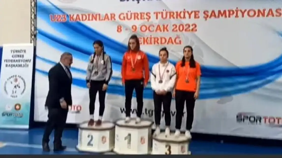 Köyceğizli Selvi Şampiyonluğa Doymuyor