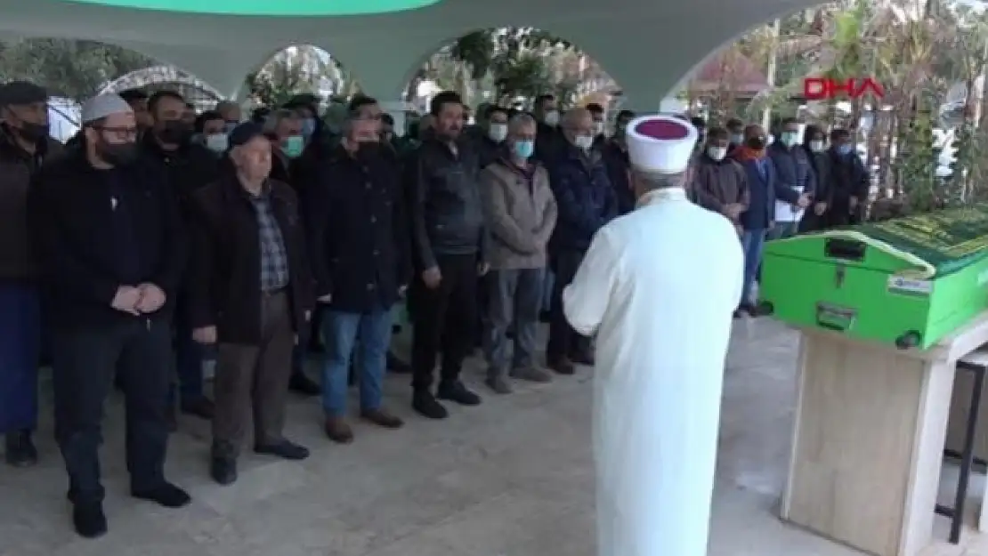 Marmaris'te Kendini Yakan Kömürcü Defnedildi!