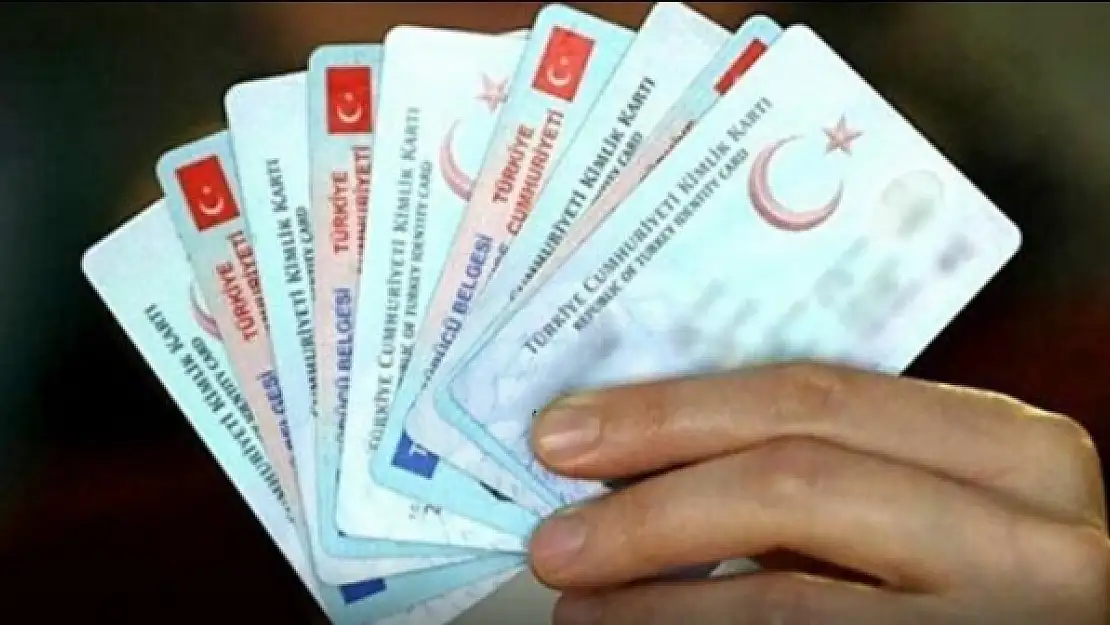 Türk Vatandaşlığına Kabul Şartlarında Değişikliğe Gidildi